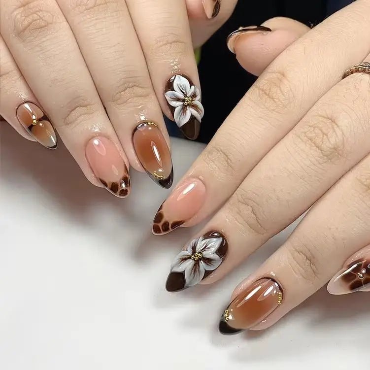 24pcs Exquisite 3D Floral Press on Nails Gold Lined Design Nail Sculpture Flower Nails Full Cover Manicure Almond Nail for Girls - Shiny Leaf